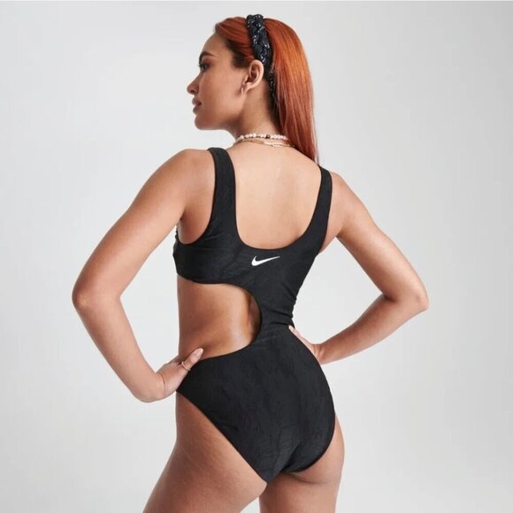 NIKE Black Women's Block Texture Cut-Out One Piece Swimsuit - Picture 1 of 10